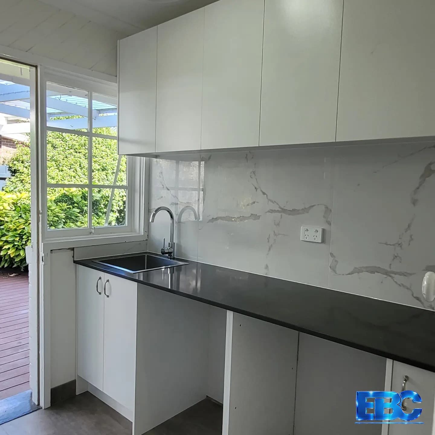 Laundry renovation before and after by EBC, Melbourne